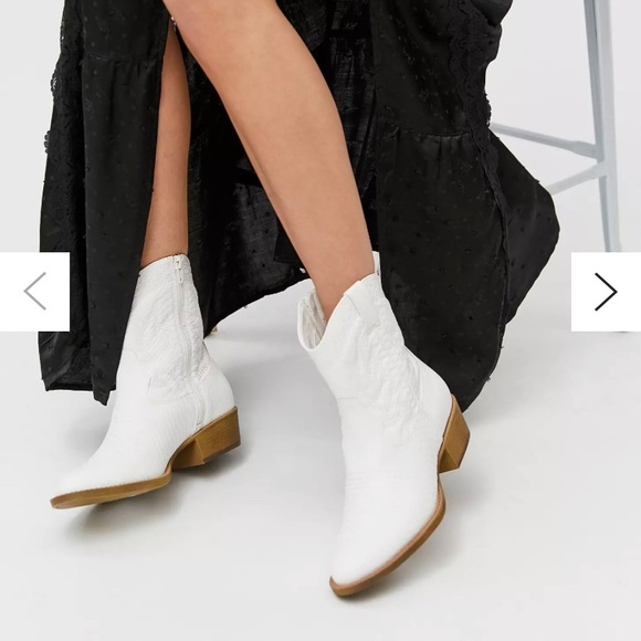 Coconuts by Matisse Shoes Nib Matisse White Ankle Cowboy Boots Size